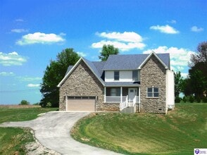 Building Photo - 130 Diamond Ct