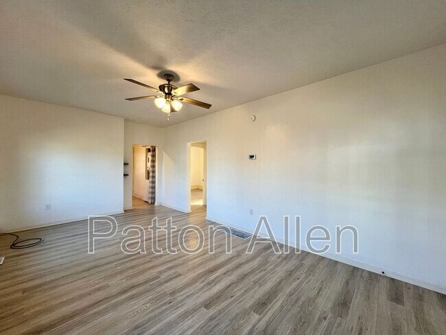 Building Photo - 90 Fairfax Ave