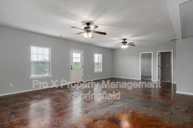 Building Photo - 1503 E Fairwind