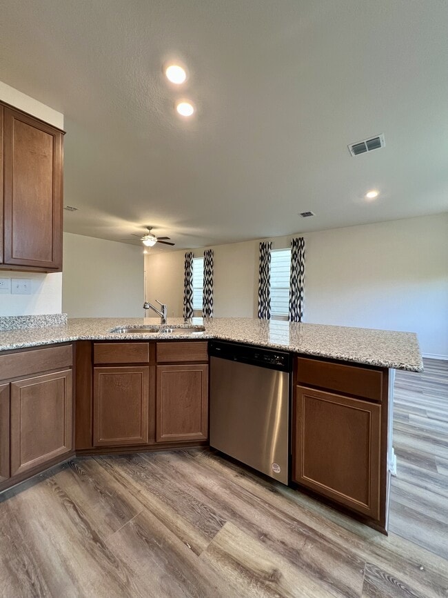 Building Photo - 14839 Vance Jackson Rd