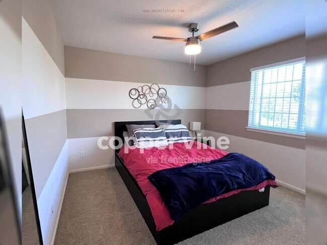 Building Photo - 11881 Chambers Dr