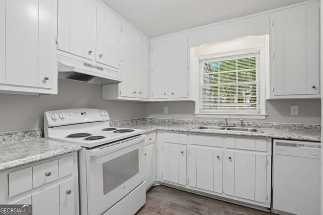 Building Photo - 5344 Ridgemere Ct