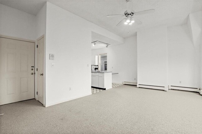 Building Photo - 54 Wildey St