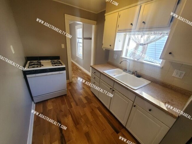 Building Photo - Charming 2 Bedroom Bungalow in WALDO-Avail...