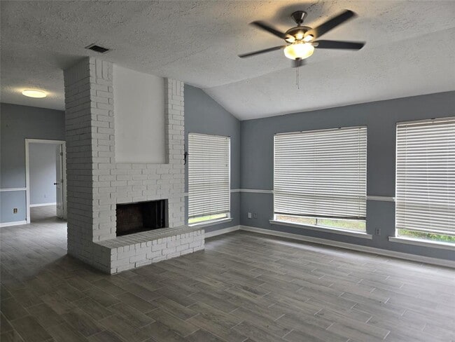 Building Photo - 3634 Kingsman Dr