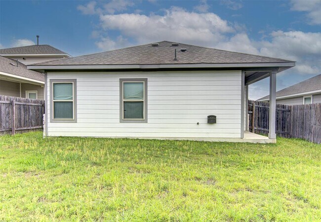 Building Photo - 1311 Hazleton Cove
