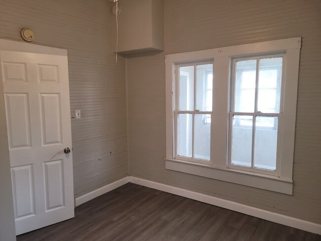 Building Photo - 1215 Historic Goldsboro Blvd