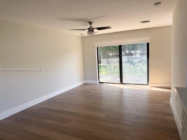 Building Photo - 640 SW 11th Ave