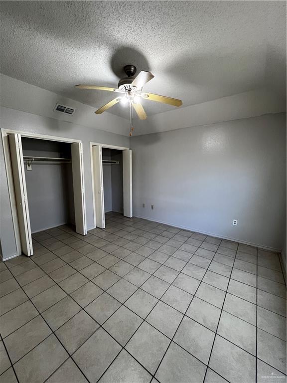 Building Photo - 20 Capri St