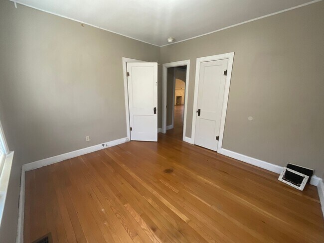 Building Photo - COLLEGE PRE-LEASING