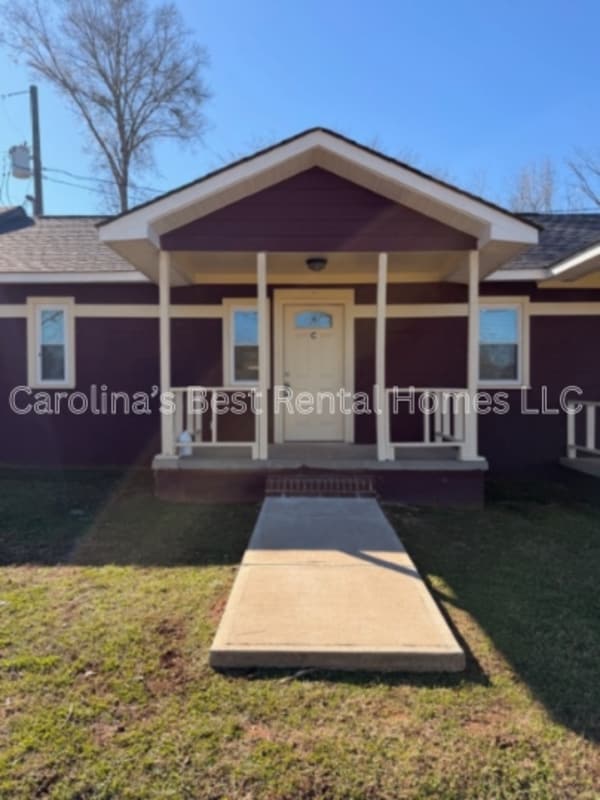 Building Photo - 621 Milligan St