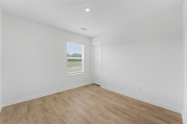 Building Photo - 3070 Rosalee Ln