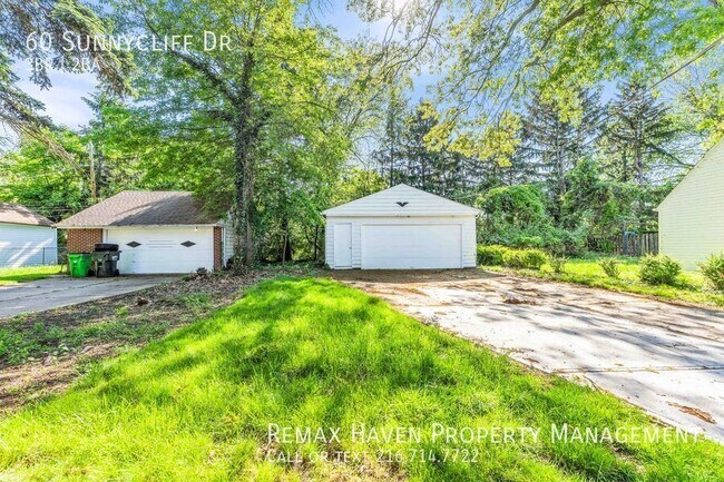 Building Photo - 60 Sunnycliff Dr