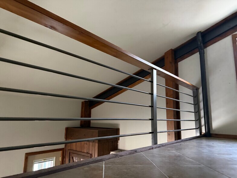 Building Photo - 11923 Fuller Rd