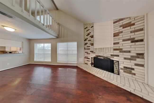 Building Photo - 22719 Garden Canyon Dr