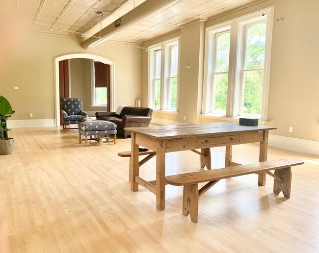 Building Photo - 1001 North Dr. Martin Luther King Jr. Drive