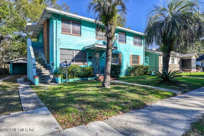 Building Photo - 1265 W 26th St