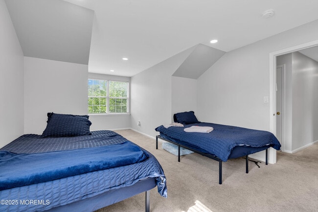 Building Photo - 210 Wingate Ct