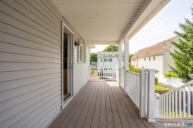 Building Photo - 16 Burwood Ave