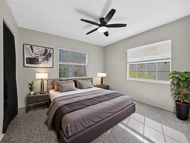 Building Photo - 510 N Barrow Ave