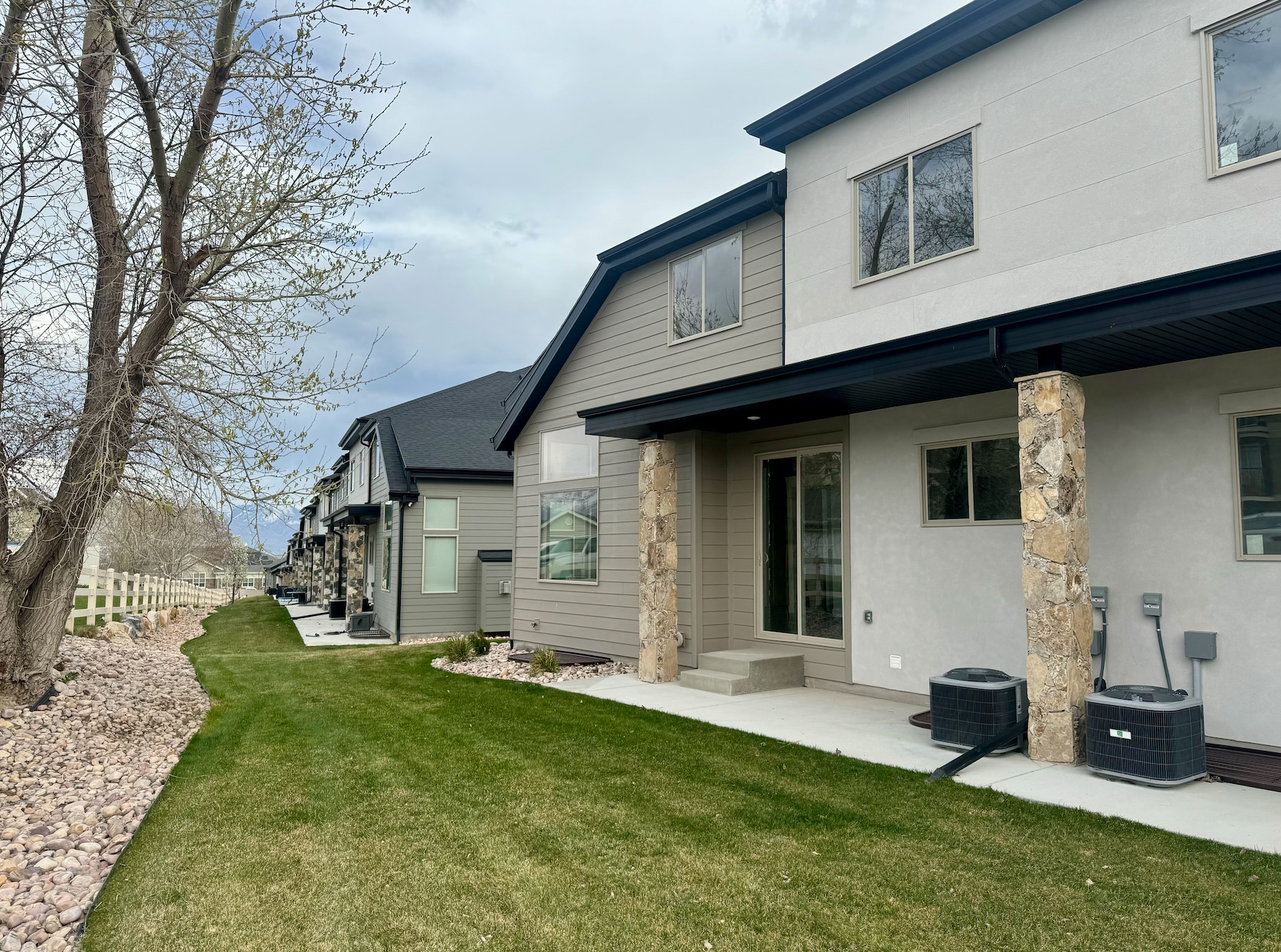 Building Photo - 172 W Autumn Ln