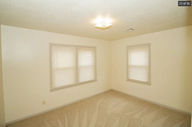 Building Photo - 1839 S Mosley Ave