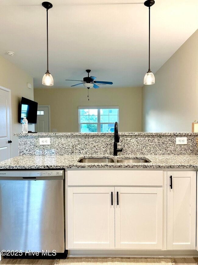 Building Photo - 69 Outrigger Dr
