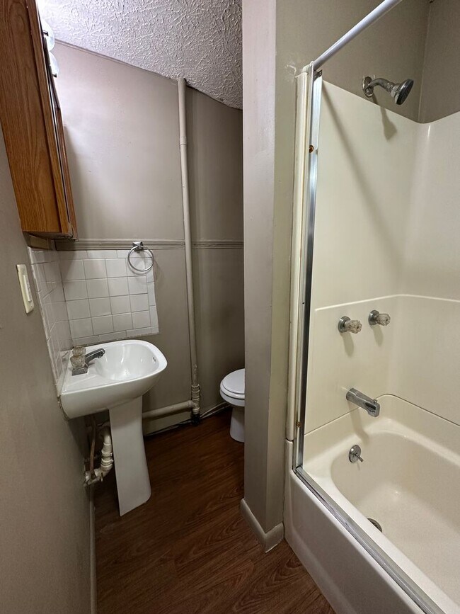 Building Photo - 1917 N 16th St