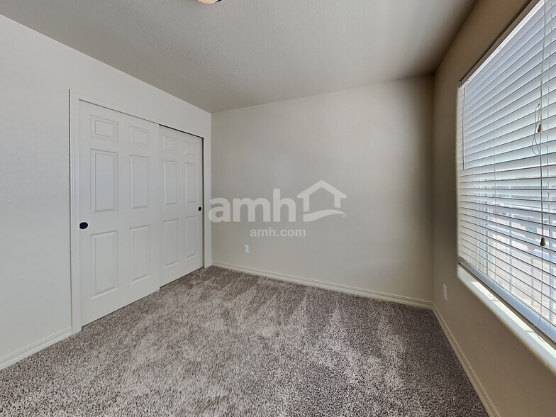 Building Photo - 3713 Winter Sun Dr