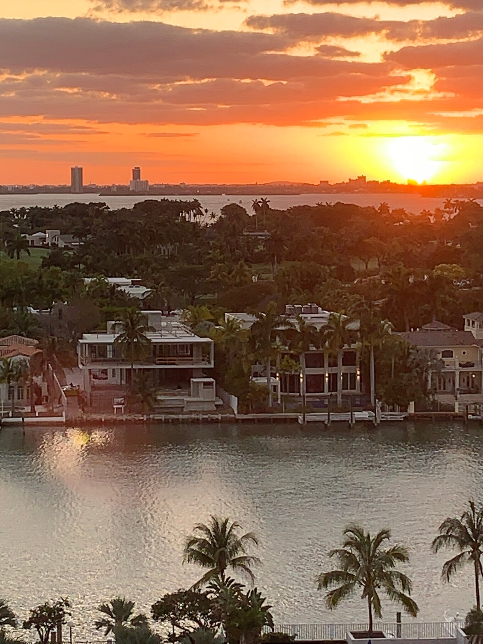 Building Photo - 5701 Collins Ave