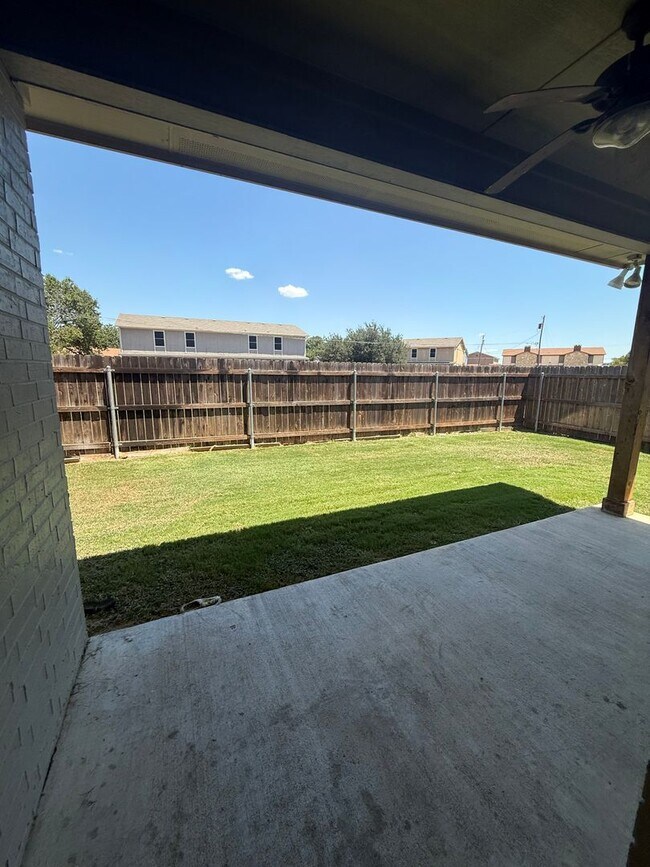 Building Photo - 1812 Brookhaven Dr