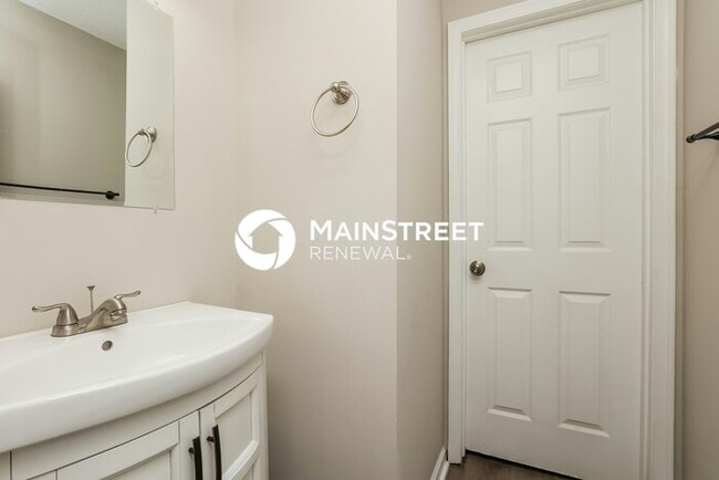 Building Photo - 3 Bedroom Pet-Friendly Home in Gallatin, TN with Main Street Renewal