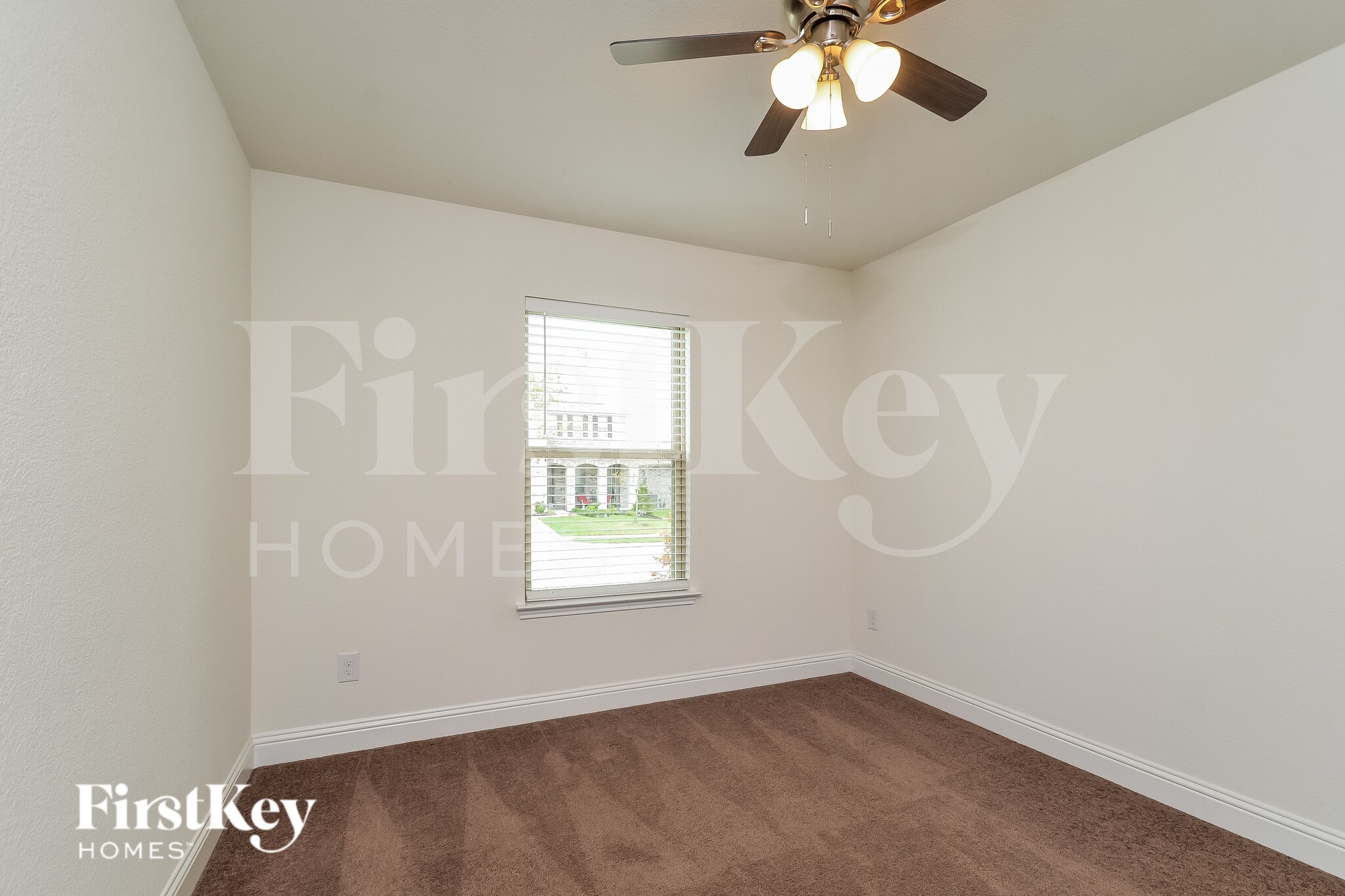 Building Photo - 2628 Warren Ln