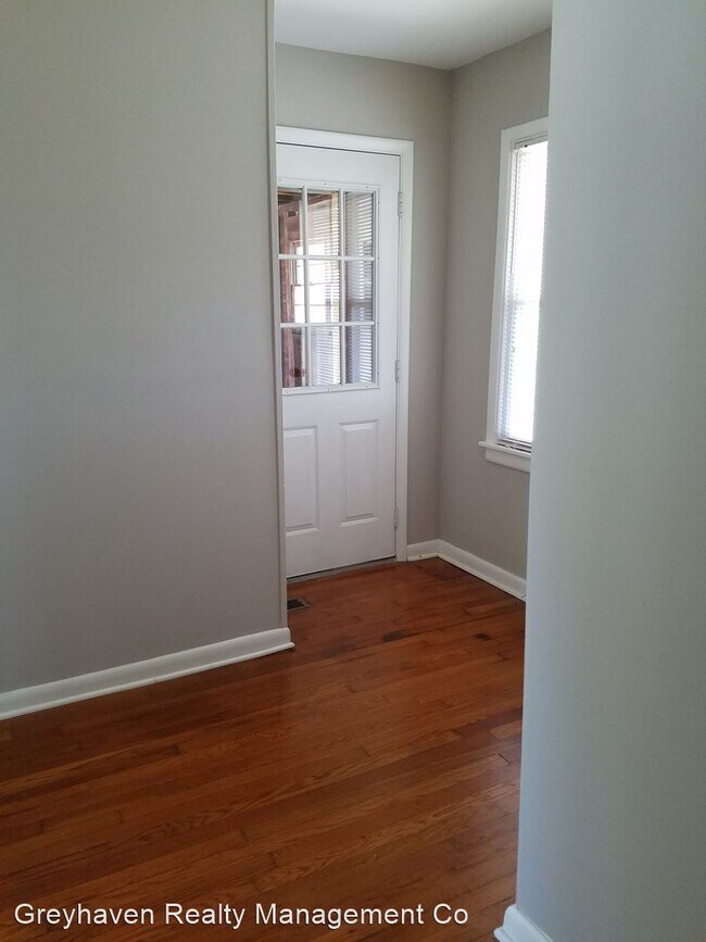 Building Photo - 3 br, 2 bath House - 1439 Jenkins Rd.