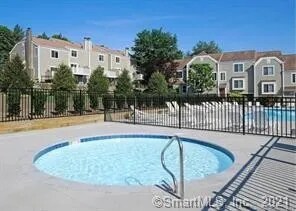 Building Photo - 71 Aiken St