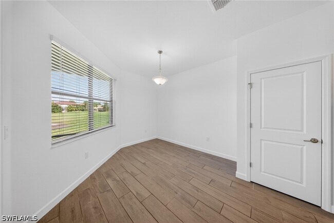 Building Photo - 1388 Birdie Dr