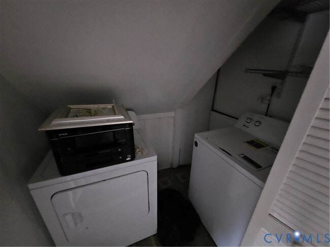 Building Photo - 1313 Wembly Rd