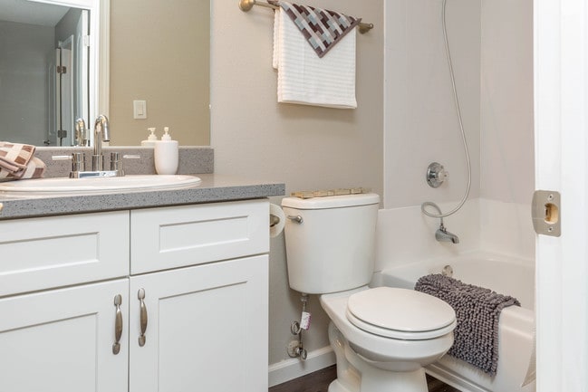 Building Photo - Imperial Place Apartments, LLC
