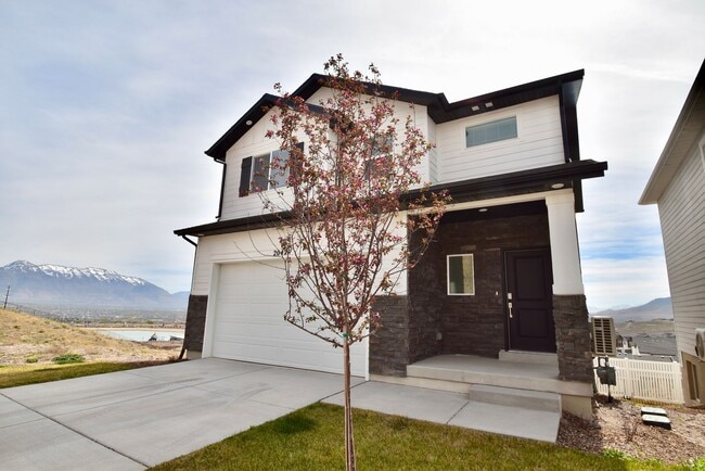 Building Photo - Spacious Saratoga Springs 4 Bed 3.5 Bath ***$600 off first month rent!!***