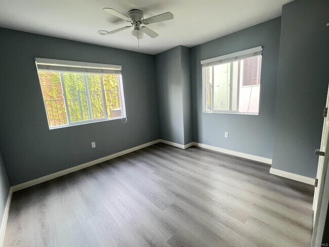 Building Photo - 4338-4338 53rd St