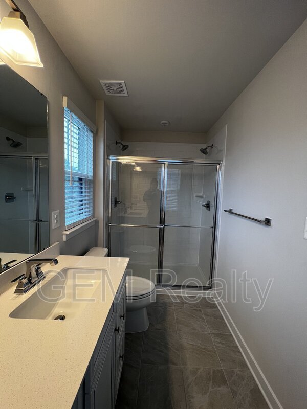 Building Photo - 1101 Rampart Dr