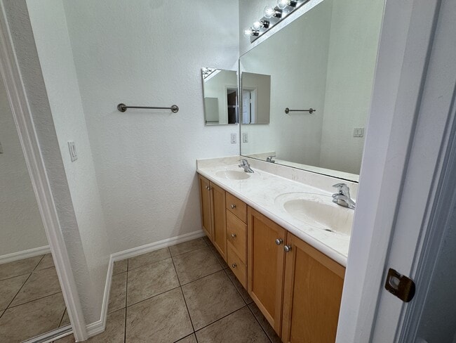 Building Photo - 446 Caraway Dr