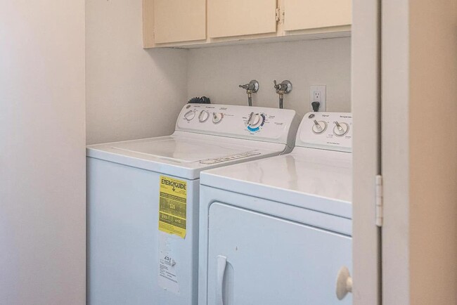 Building Photo - 26 Eddystone Ct