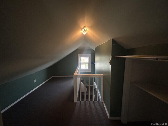 Building Photo - 76 Robinwood Ave