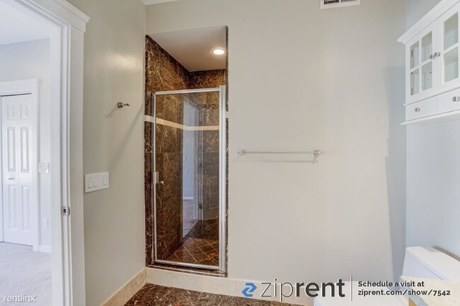 Building Photo - 2 br, 2 bath Condo - 199 Tiffany Avenue, S...