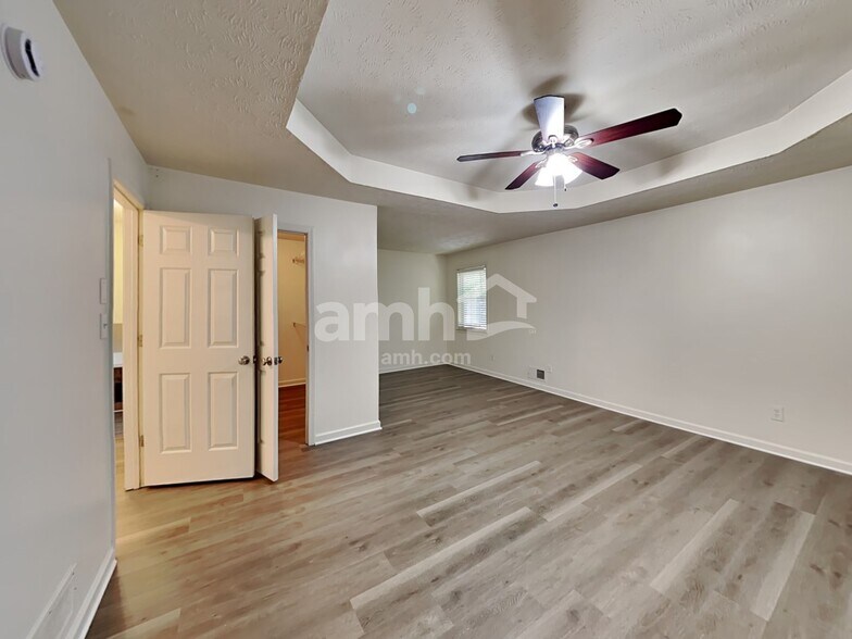 Building Photo - 137 Solomon Dr