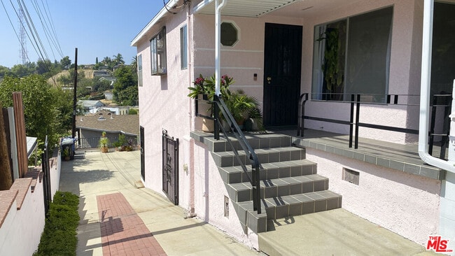 Building Photo - 1311 Helen Dr