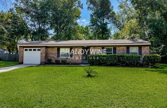 Building Photo - 5937 Camaro Dr W