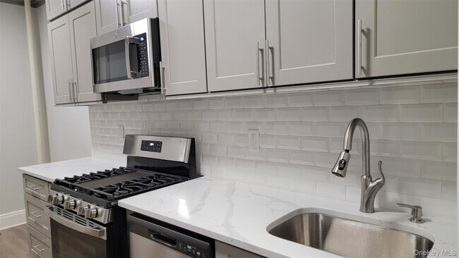 Building Photo - 34-58 90th St