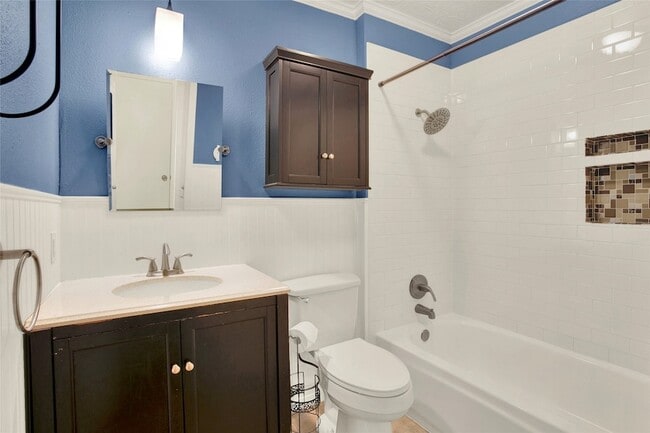 Building Photo - 6219 Silver Leaf Dr